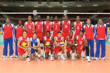 Foto oficial de la selección cubana que intervino en la final de la Liga Mundial de voleibol 2011