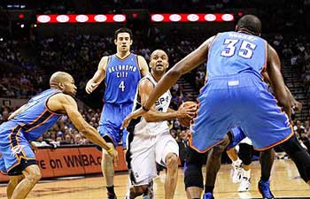 Parker ha sido indetenible con los Spurs. ¿El Heat podrá detenerlo?