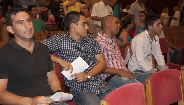 Quesada, González y Ortiz, tres de los favoritos del grupo Premier