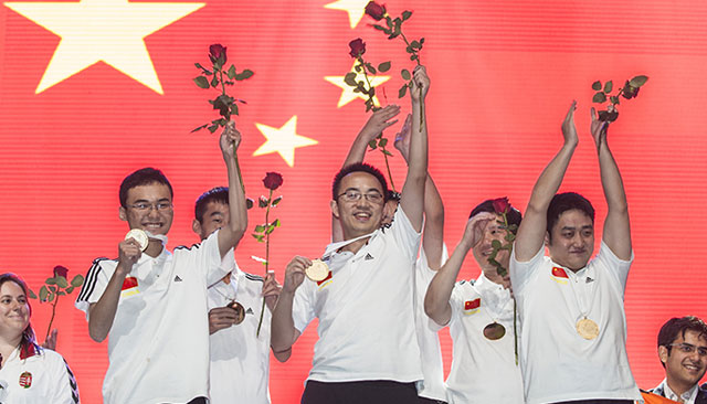 Los chinos ganaron por primera vez una Olimpiada de ajedrez. 