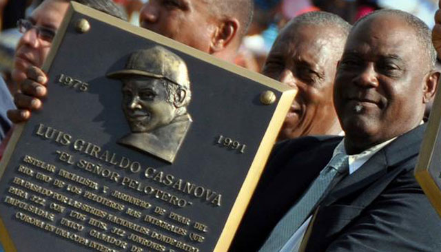 Luis Giraldo Casanova, uno de los bateadores más completos en la historia del béisbol cubano (foto de Marcelino Vázquez, AIN)